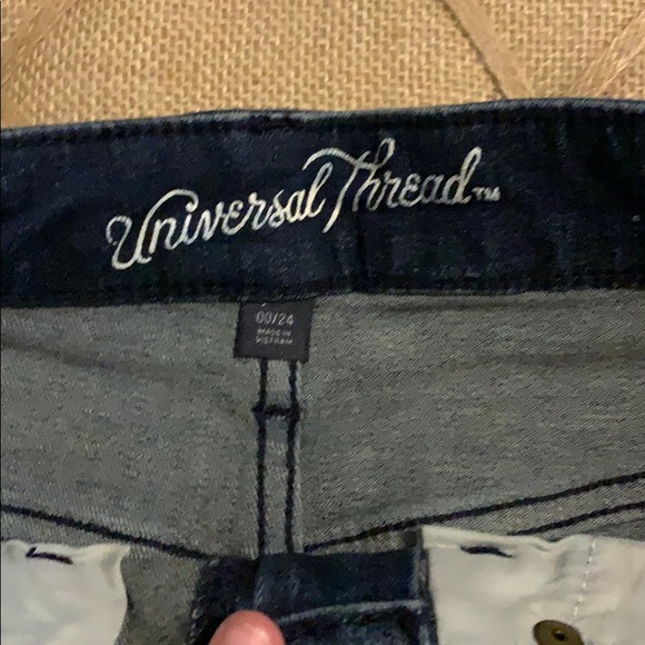 Shorts - Picture 3 of 3